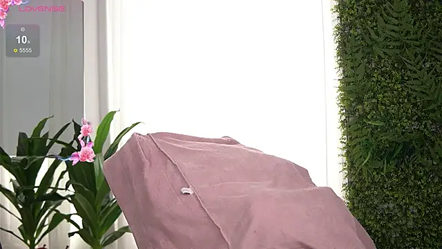 FreyaHeart online show from March 9, 2:37 am