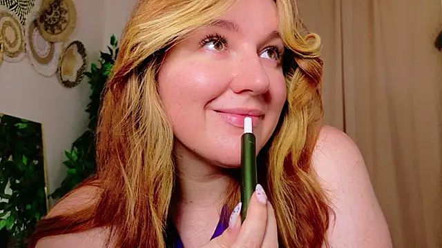 Snapshot of love_me__tonight_ chatting on July 11, 11:50 pm love me tonight online show from July 11, 11:50 pm