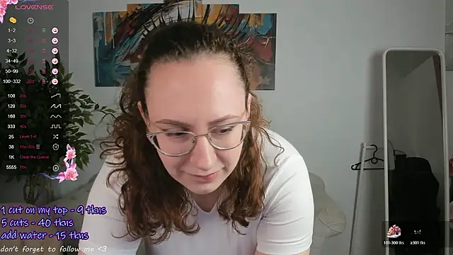 ellie coy  online show from February 2, 1:43 pm