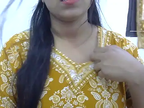 LIYO  online show from September 23, 6:05 am