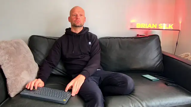 BRIANSILK77 online show from May 14, 8:21 am