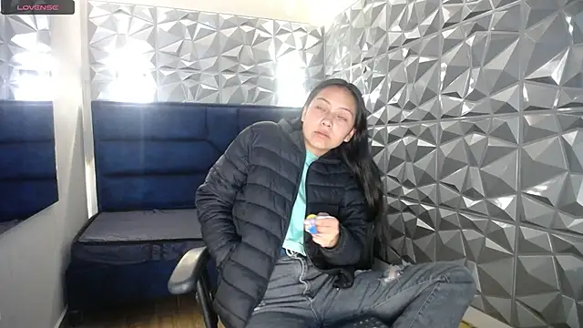 Snapshot of katalina07_1 chatting on September 14, 5:01 pm katalina07 1 online show from September 14, 5:01 pm