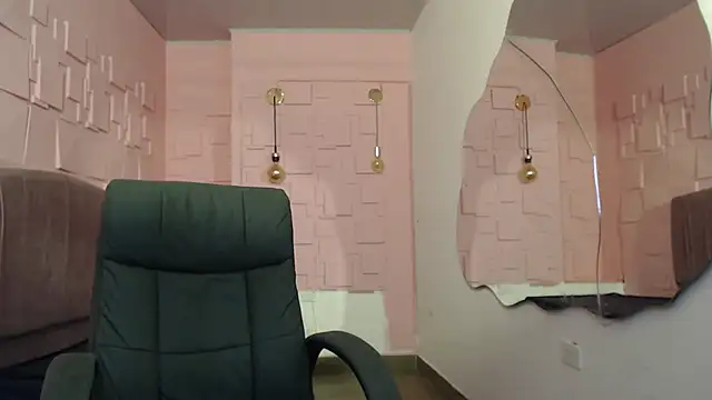 Snapshot of katalina07_1 chatting on September 23, 4:10 pm katalina07 1 online show from September 23, 4:10 pm