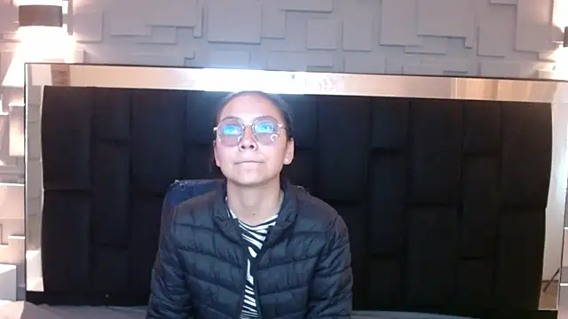 Snapshot of katalina07_1 chatting on October 5, 3:54 pm katalina07 1 online show from October 5, 3:54 pm