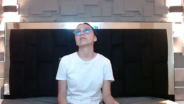 Snapshot of katalina07_1 chatting on October 6, 4:15 pm katalina07 1 online show from October 6, 4:15 pm