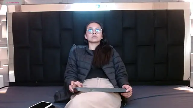 Snapshot of katalina07_1 chatting on October 11, 4:05 pm katalina07 1 online show from October 11, 4:05 pm