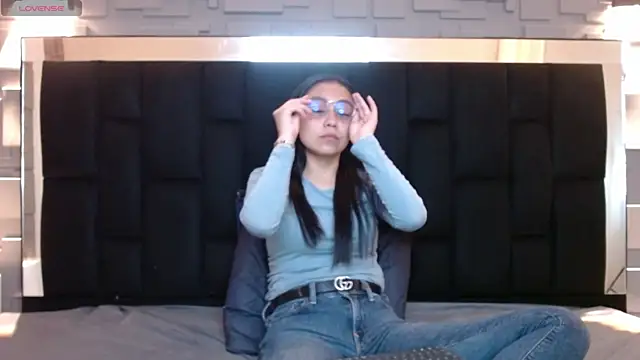 Snapshot of katalina07_1 chatting on October 15, 1:44 pm katalina07 1 online show from October 15, 1:44 pm