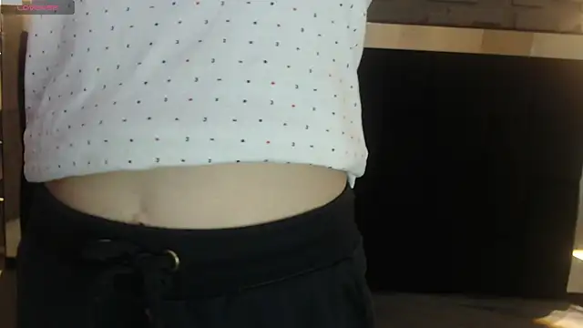 Snapshot of katalina07_1 chatting on December 20, 2:13 pm katalina07 1 online show from December 20, 2:13 pm