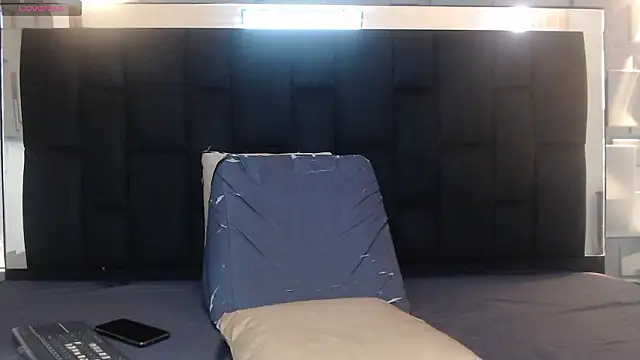 Snapshot of katalina07_1 chatting on February 3, 2:44 pm katalina07 1 online show from February 3, 2:44 pm