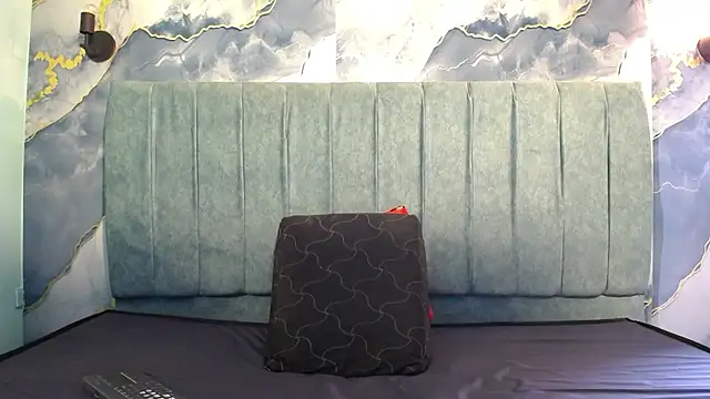 Snapshot of katalina07_1 chatting on February 22, 6:39 pm katalina07 1 online show from February 22, 6:39 pm