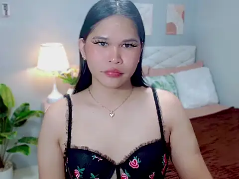 AlianaBlair online show from June 2, 5:04 pm
