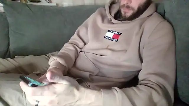 Snapshot of MasterJakeJohns chatting on November 10, 11:59 pm MasterJakeJohns online show from November 10, 11:59 pm