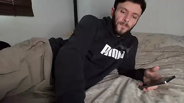 Snapshot of MasterJakeJohns chatting on November 18, 2:10 pm MasterJakeJohns online show from November 18, 2:10 pm