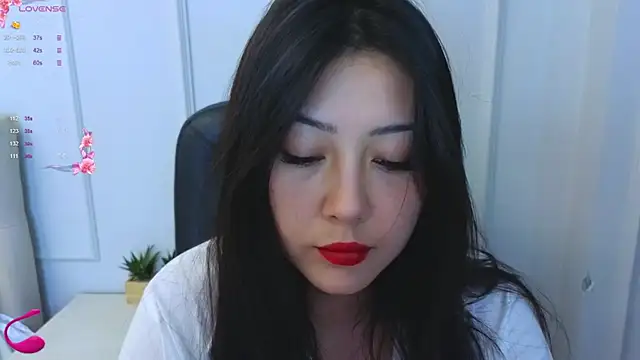 Snapshot of Kuro_Ren chatting on November 1, 1:46 pm Kuro Ren online show from November 1, 1:46 pm