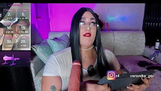 Sweetveronik 44 online show from June 18, 1:28 am
