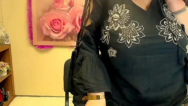 TwoBigSuns online show from January 7, 8:39 am