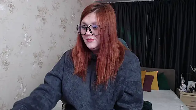 Alisawoods  online show from October 28, 7:27 pm