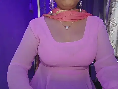 Naina 007 online show from October 28, 10:19 am