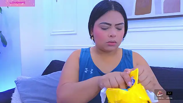 Daisy Price online show from February 17, 11:40 am