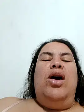 yaneth  online show from November 3, 10:42 pm