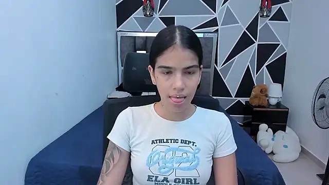Snapshot of valeria-duarte chatting on May 26, 11:28 am valeria-duarte online show from May 26, 11:28 am