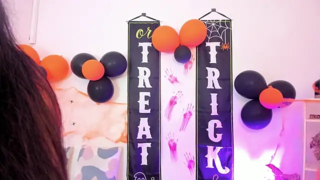 yunna7 online show from October 31, 11:11 am