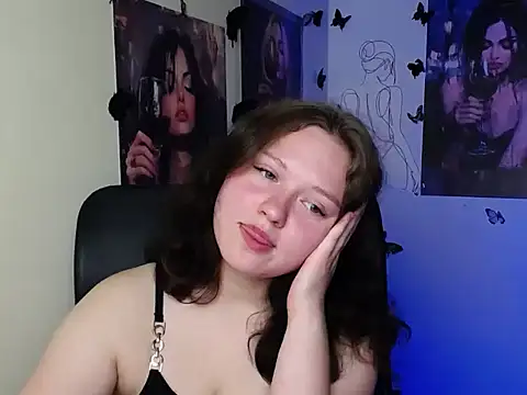 Snapshot of LadyAlice_ chatting on June 22, 5:48 am LadyAlice online show from June 22, 5:48 am
