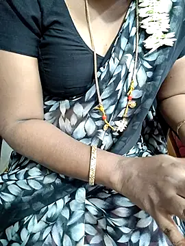 Snapshot of lolida69thamil chatting on September 21, 3:57 pm lolida69thamil online show from September 21, 3:57 pm