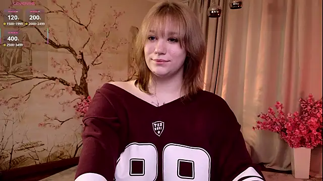 Morvelyn online show from November 18, 4:44 pm