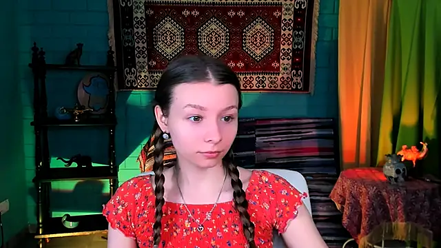 JulieDaniel online show from November 27, 4:14 am