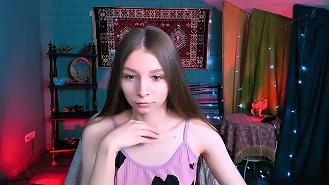 JulieDaniel online show from March 20, 4:06 am