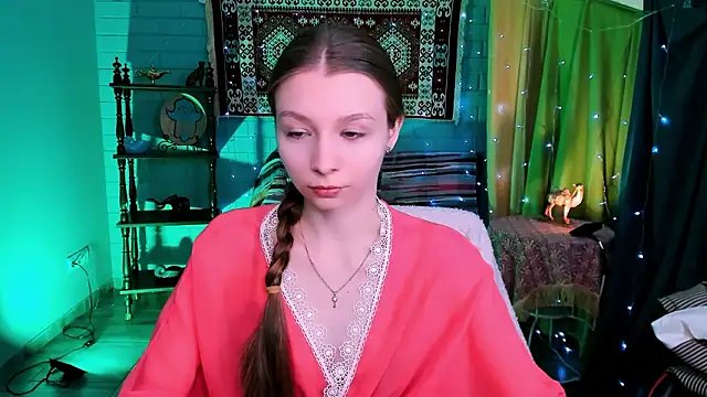 JulieDaniel online show from March 21, 4:17 am