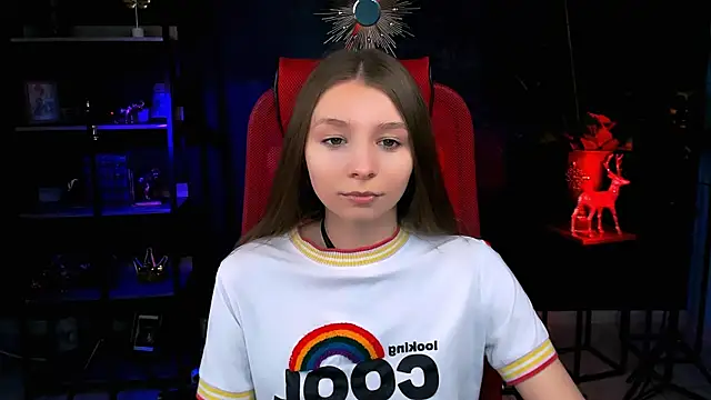 JulieDaniel online show from April 9, 4:23 am