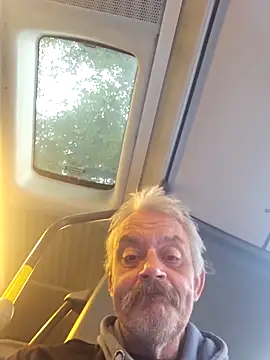 Snapshot of Fonse1860 chatting on September 30, 8:41 am Fonse1860 online show from September 30, 8:41 am