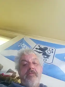 Snapshot of Fonse1860 chatting on October 14, 8:26 am Fonse1860 online show from October 14, 8:26 am