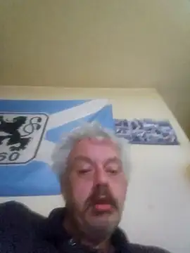 Snapshot of Fonse1860 chatting on October 23, 7:07 am Fonse1860 online show from October 23, 7:07 am