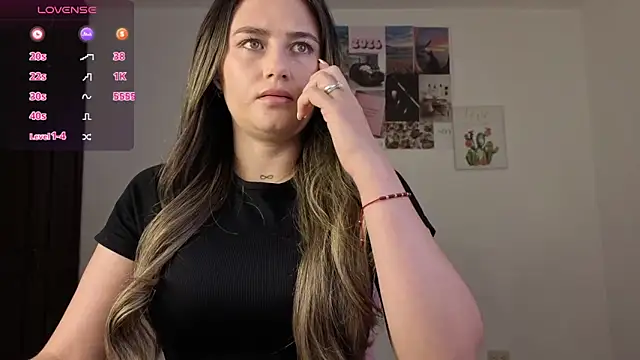 Veronika  Winslow  online show from April 8, 7:52 am