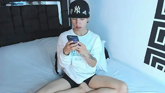 Snapshot of Thiago_Divine_ chatting on September 25, 3:38 pm Thiago Divine  online show from September 25, 3:38 pm