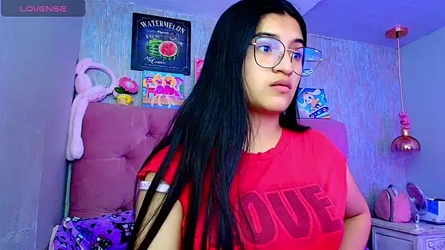 laurenelove online show from January 8, 1:52 am