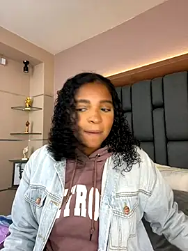 LisaMendez online show from October 1, 3:56 am