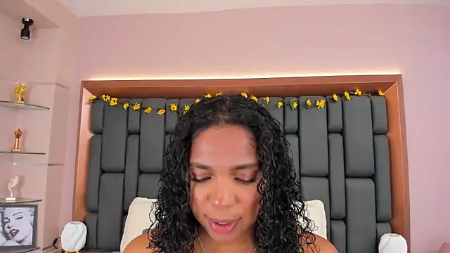 LisaMendez online show from November 20, 3:50 am