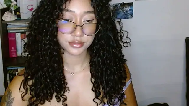 clitia xx online show from December 4, 12:42 am