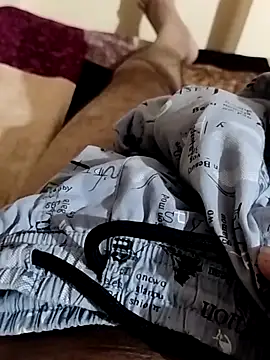 Samlevis7052 online show from September 28, 8:20 am