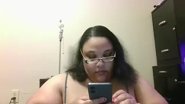 Snapshot of SexyBBW10790 chatting on September 16, 11:11 am SexyBBW10790 online show from September 16, 11:11 am