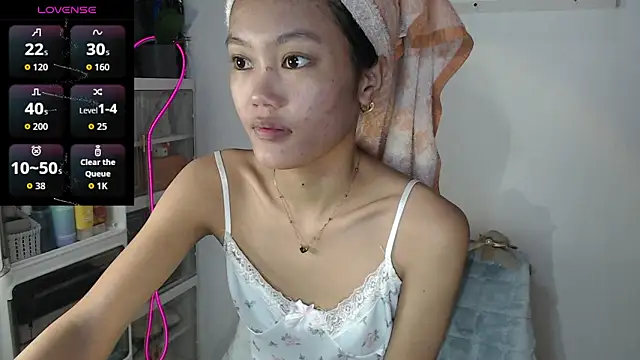 skinny gracie online show from June 9, 2:23 am