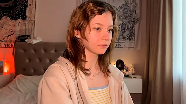 IrisPurrphy online show from November 1, 1:35 pm