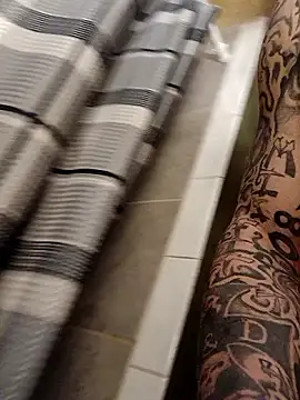 ShawnandDani7074 online show from March 1, 12:12 am