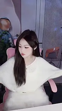 CAICAI BABY online show from November 26, 6:36 am