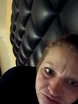 IrishGoddess69247 online show from March 4, 1:28 pm