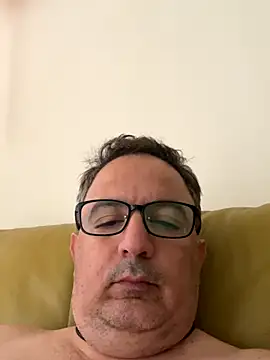 Snapshot of CELIK3577 chatting on November 3, 8:04 am CELIK3577 online show from November 3, 8:04 am